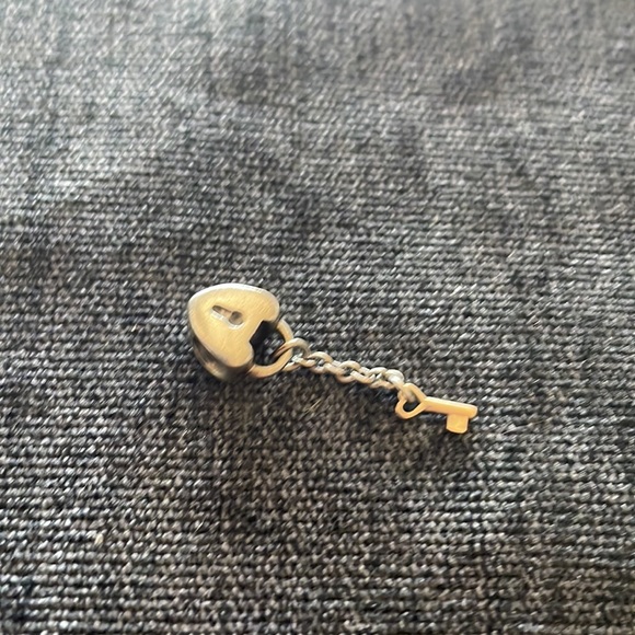 Authentic Pandora charm- retired - Picture 2 of 4